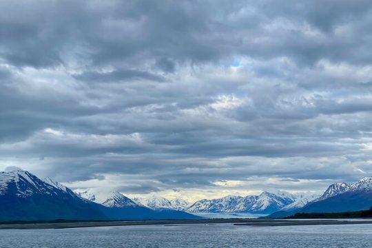 Full Day Guided Kayak Tour on Knik River